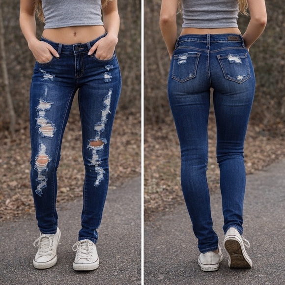 Rue21 Denim - Rue 21 Women’s Distressed Skinny Jeans Size 0 Dark Wash Ripped